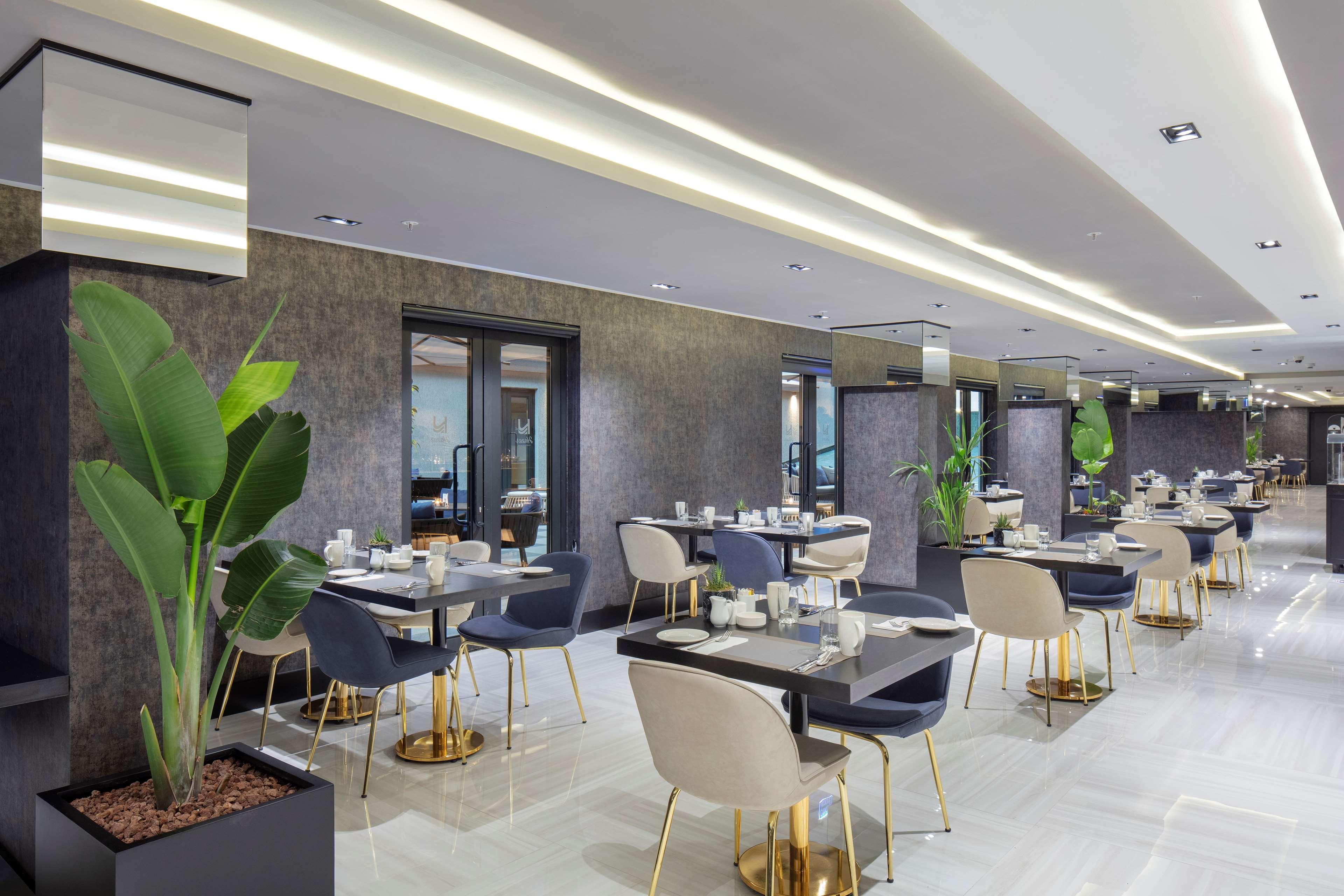 Radisson Hotel Izmir Aliaga Exterior photo