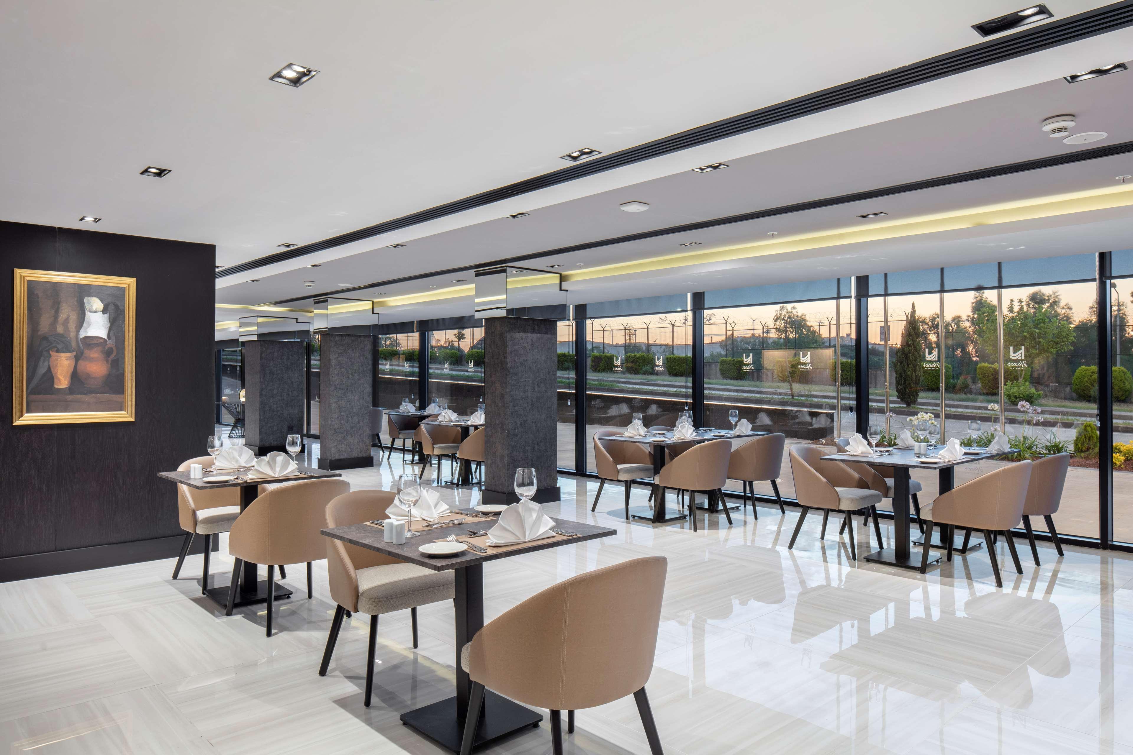 Radisson Hotel Izmir Aliaga Exterior photo